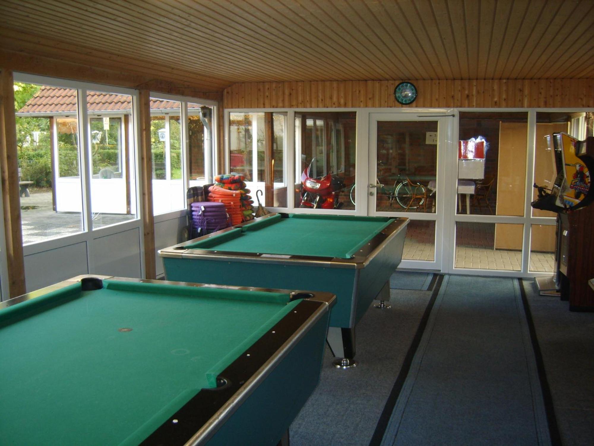Hotel-Garni "Hof Von Hannover" Wittmund Bagian luar foto