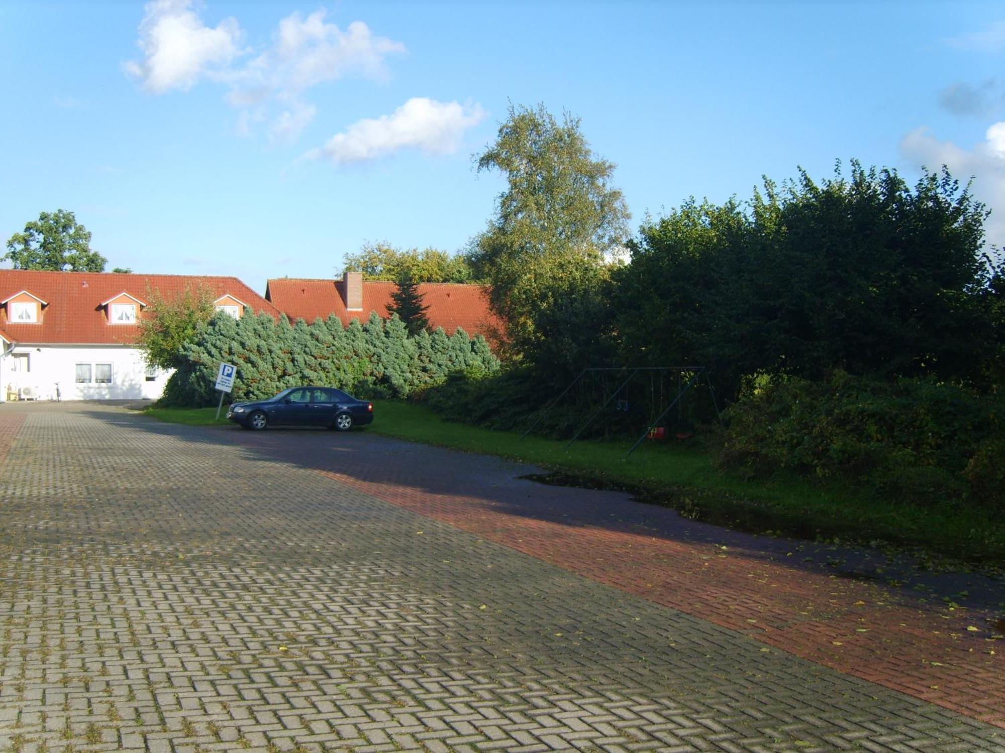 Hotel-Garni "Hof Von Hannover" Wittmund Bagian luar foto