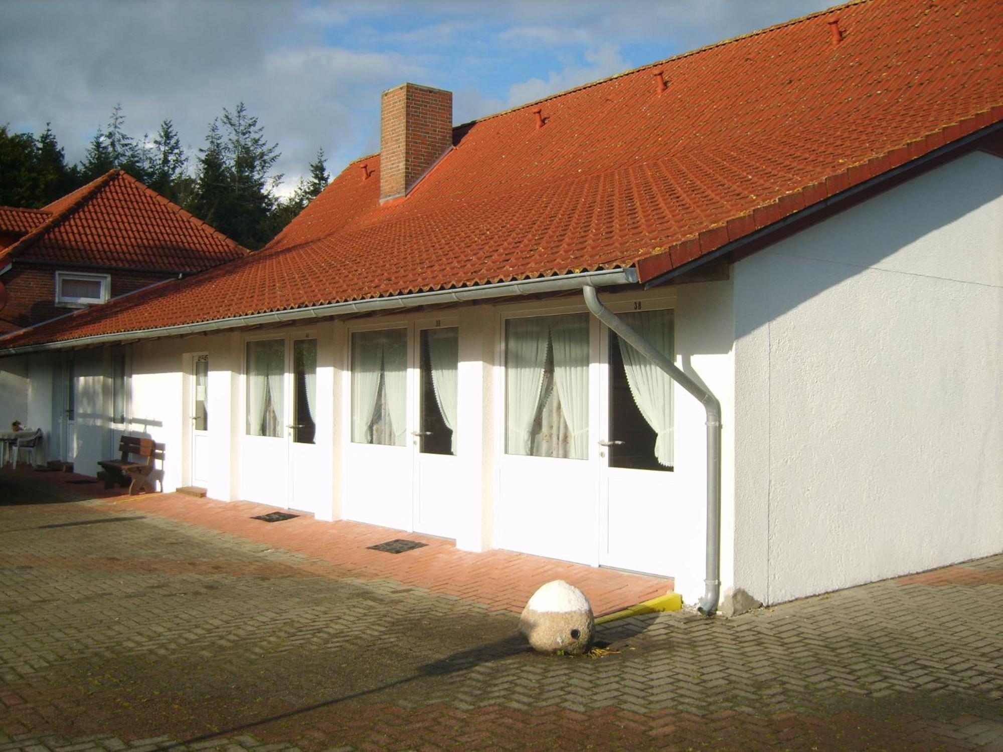Hotel-Garni "Hof Von Hannover" Wittmund Bagian luar foto