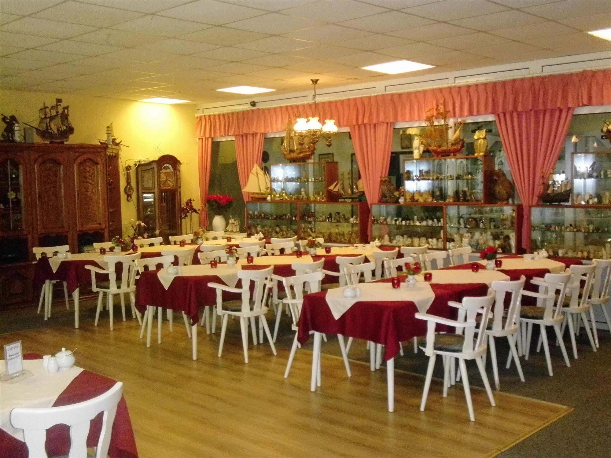 Hotel-Garni "Hof Von Hannover" Wittmund Bagian luar foto